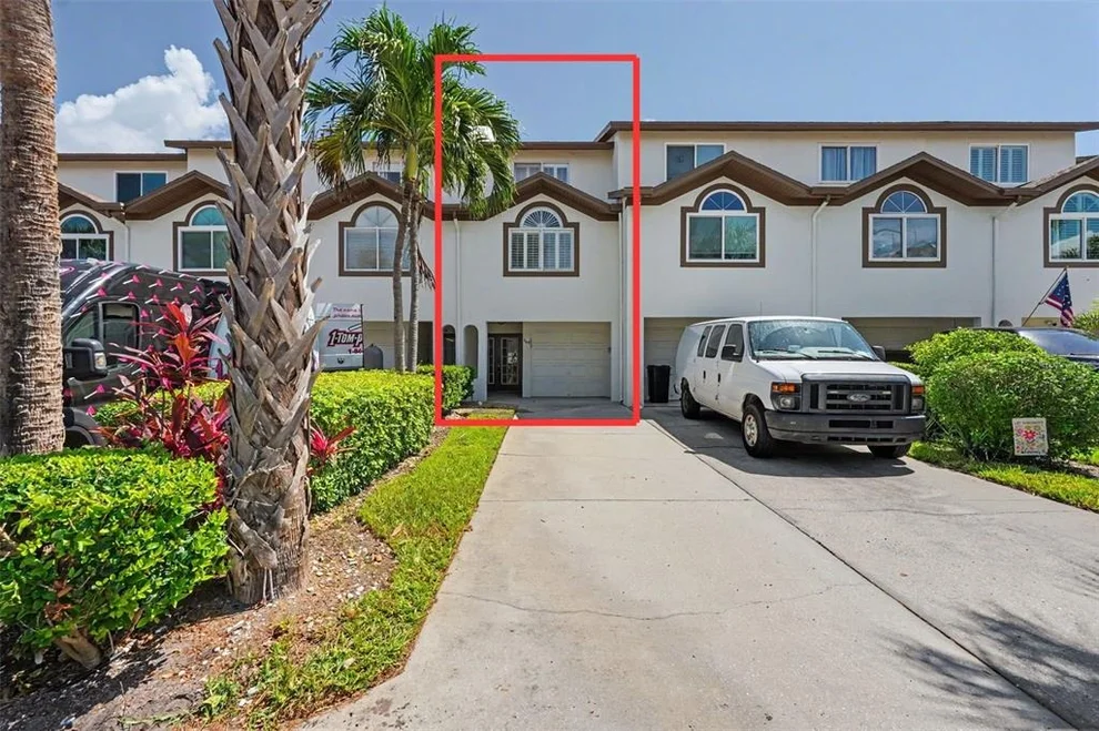 Unit for sale at 269 MADEIRA CIRCLE, ST PETERSBURG, FL 33715