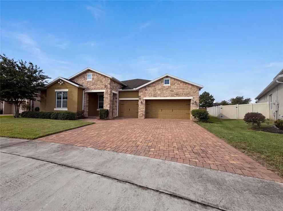 Unit for sale at 918 BLACKTHORN DRIVE, APOPKA, FL 32703