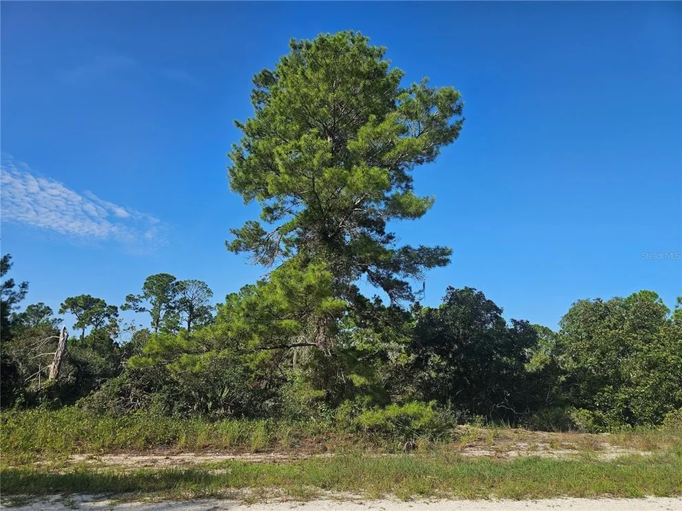 Unit for sale at 476 LAKE HELEN DRIVE, LAKE PLACID, FL 33852