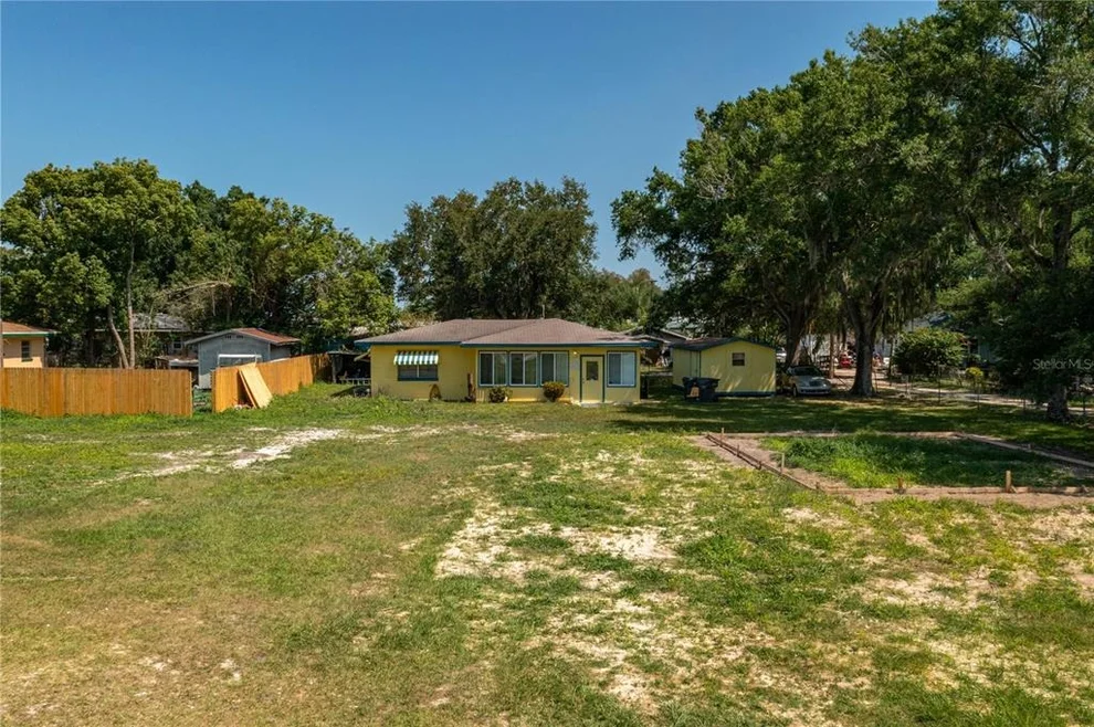 Unit for sale at 103 EAGLE LAKE LOOP ROAD, WINTER HAVEN, FL 33884