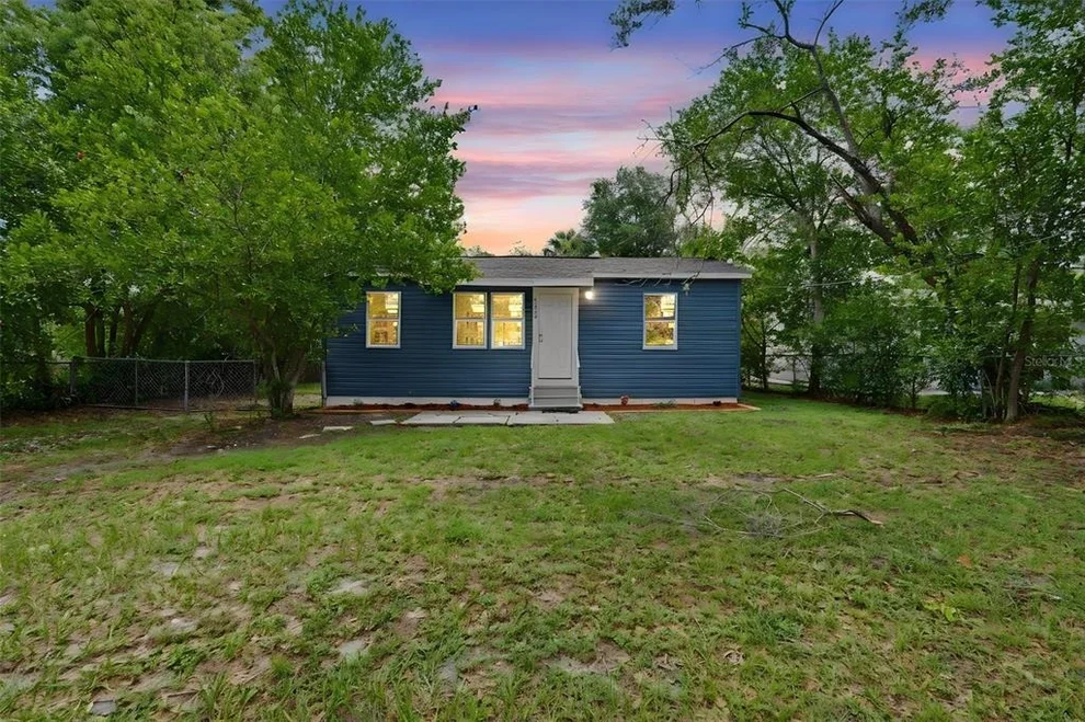 Unit for sale at 7315 N DARTMOUTH AVENUE, TAMPA, FL 33604