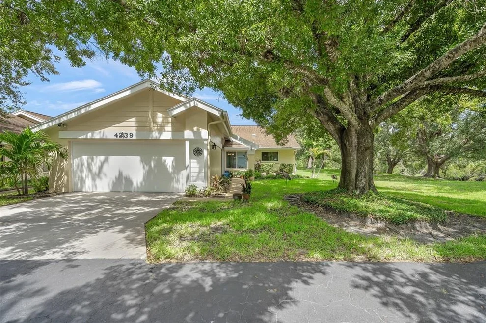 Unit for sale at 4239 CARRIAGE DRIVE, SARASOTA, FL 34241