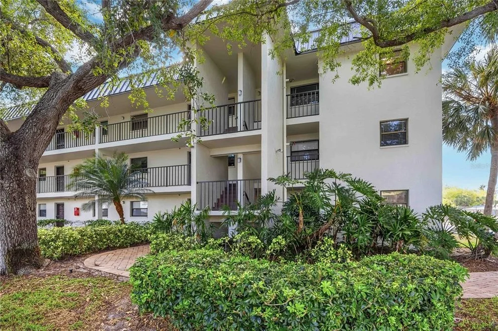 104 Capri Isles Boulevard