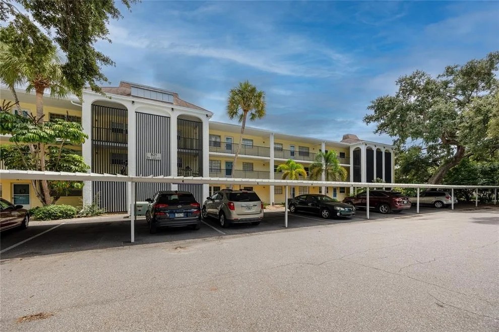 Unit for sale at 821 DELEON COURT, DUNEDIN, FL 34698