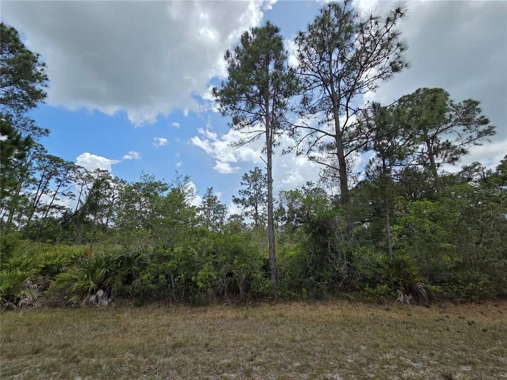 Unit for sale at 915 LAGUNA DR, INDIAN LAKE ESTATES, FL 33855