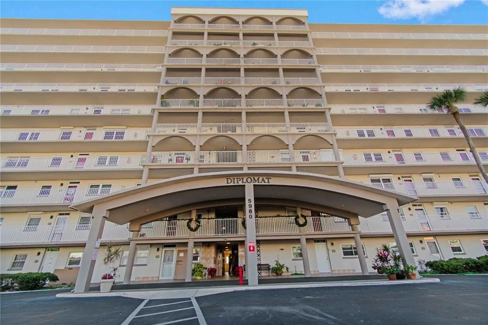 Unit for sale at 5980 SHORE BOULEVARD S, GULFPORT, FL 33707
