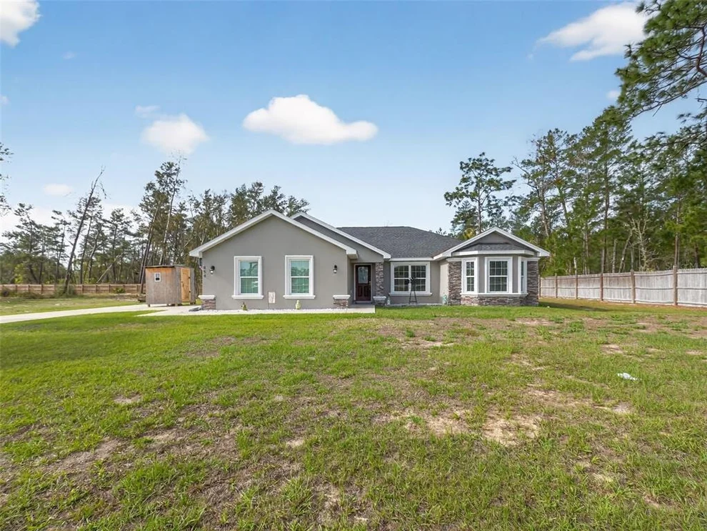 Unit for sale at 854 FISHER ROAD, OCKLAWAHA, FL 32179