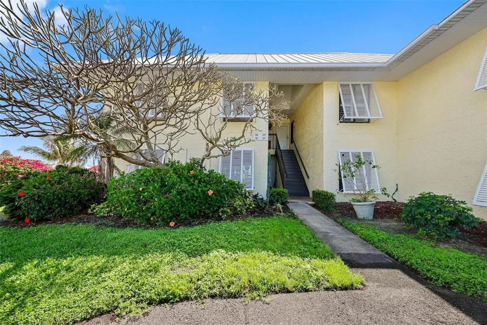Unit for sale at 7300 SUNSHINE SKYWAY LANE S, ST PETERSBURG, FL 33711