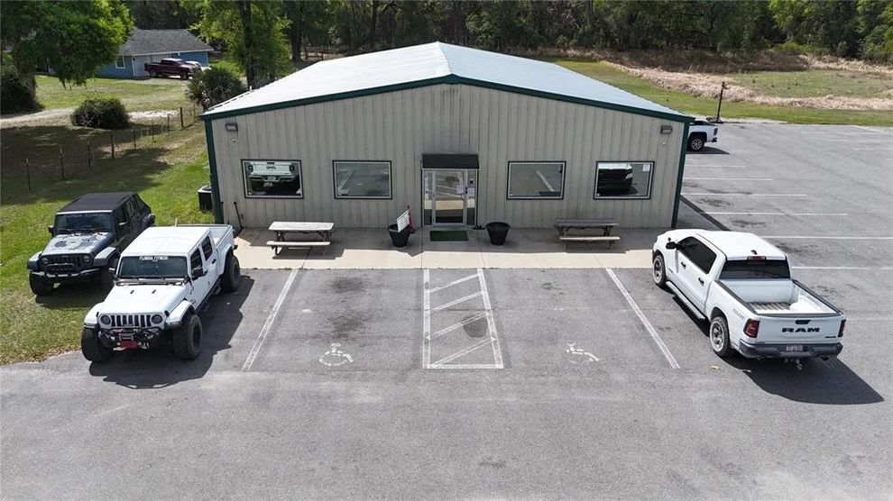 Unit for sale at 535 SE STATE ROAD 26, TRENTON, FL 32693
