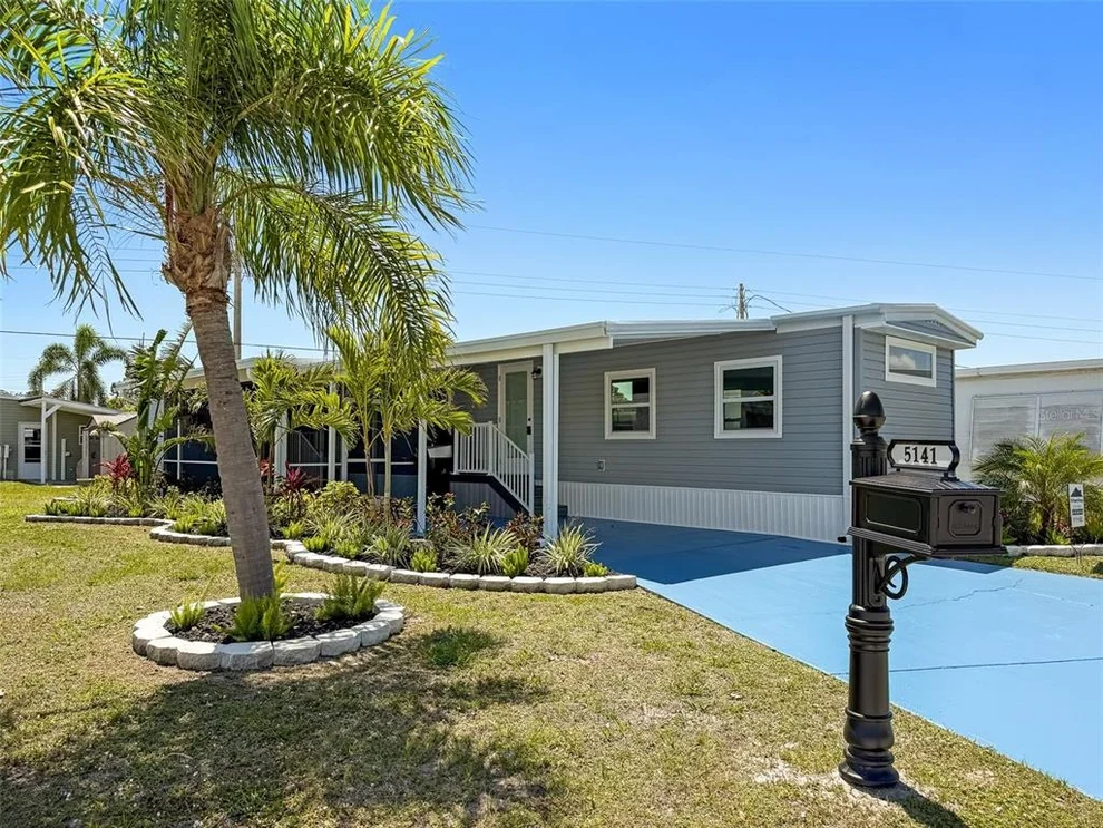 Unit for sale at 5141 OAKLAND HILLS AVENUE, SARASOTA, FL 34234