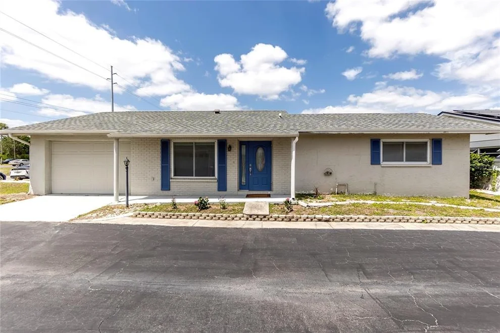 Unit for sale at 702 HUXLEY PLACE, SUN CITY CENTER, FL 33573