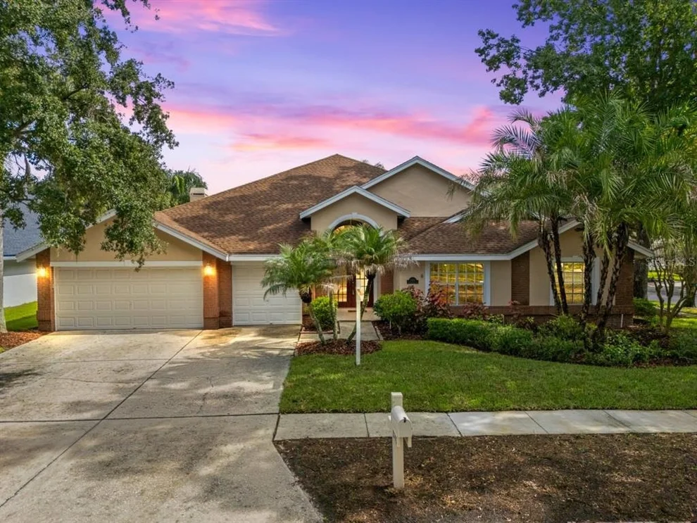 Unit for sale at 8746 TANTALLON CIRCLE, TAMPA, FL 33647