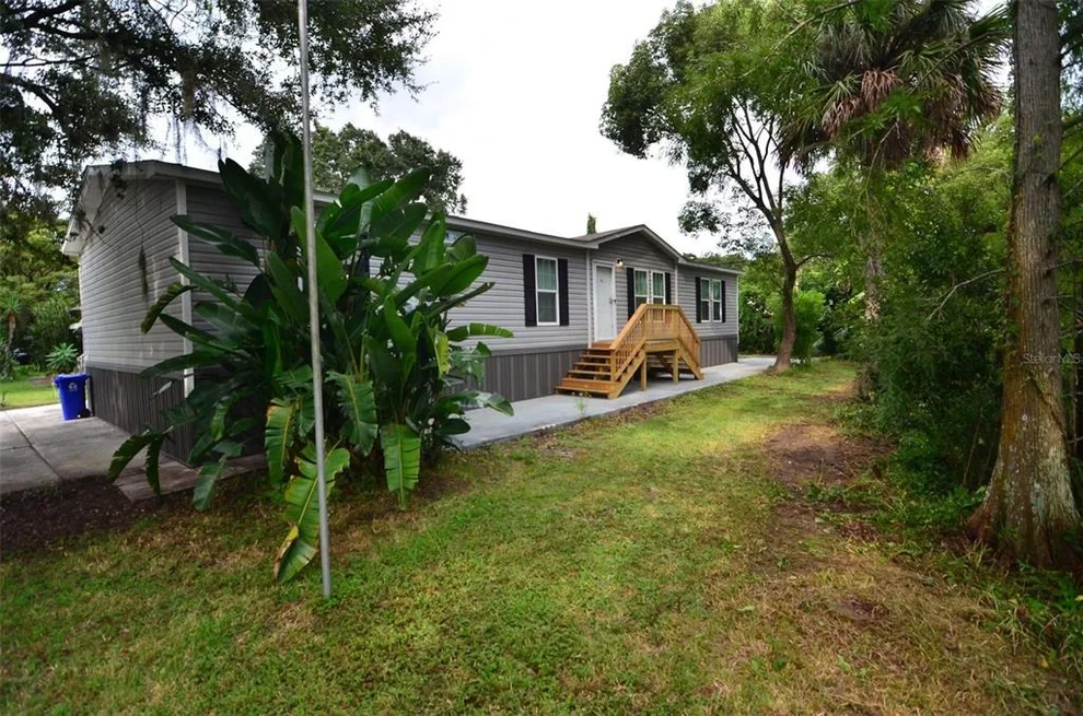 Unit for sale at 515 TWIN LAKES CIRCLE, LAKELAND, FL 33815