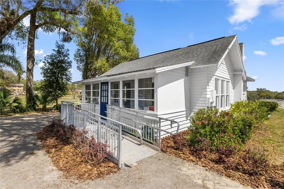 Unit for sale at 401 N DIXIE AVENUE, FRUITLAND PARK, FL 34731