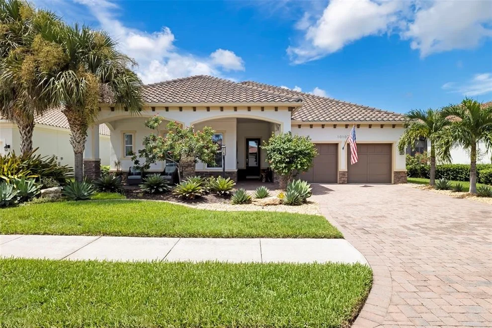 Unit for sale at 10107 CARNOUSTIE PLACE, BRADENTON, FL 34211