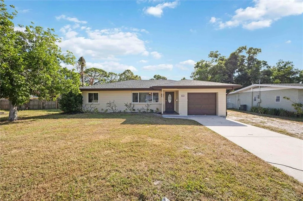Unit for sale at 2811 17TH AVENUE W, BRADENTON, FL 34205