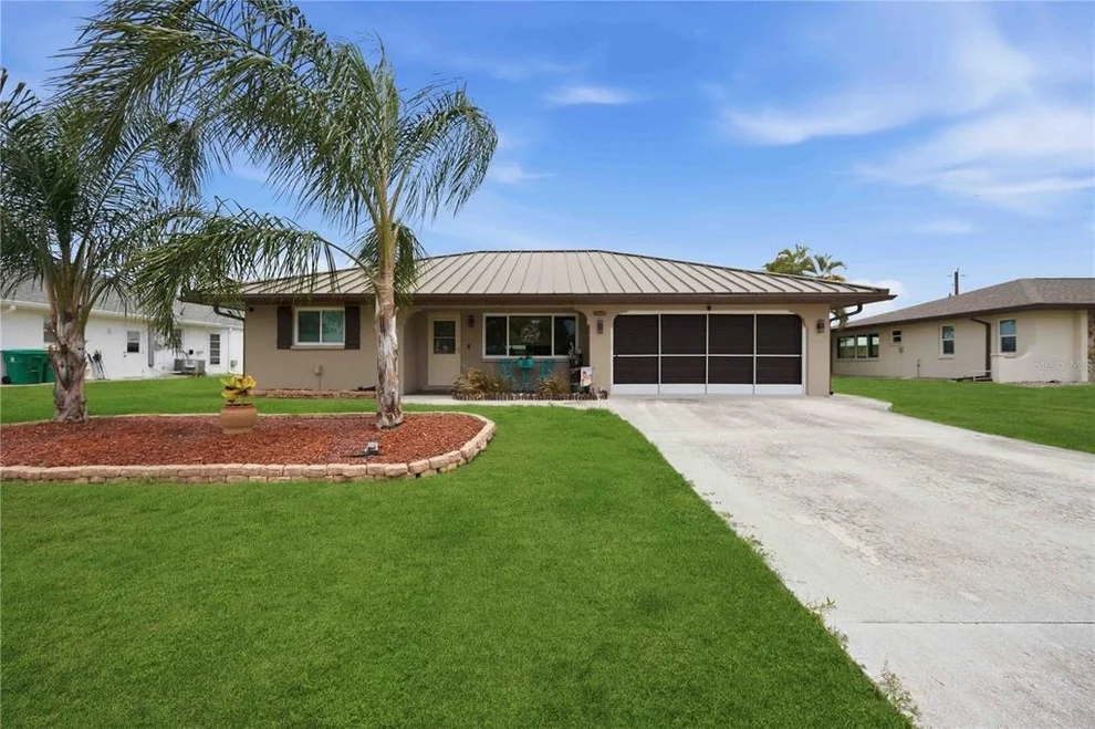 Unit for sale at 10068 AMELIA AVENUE, ENGLEWOOD, FL 34224