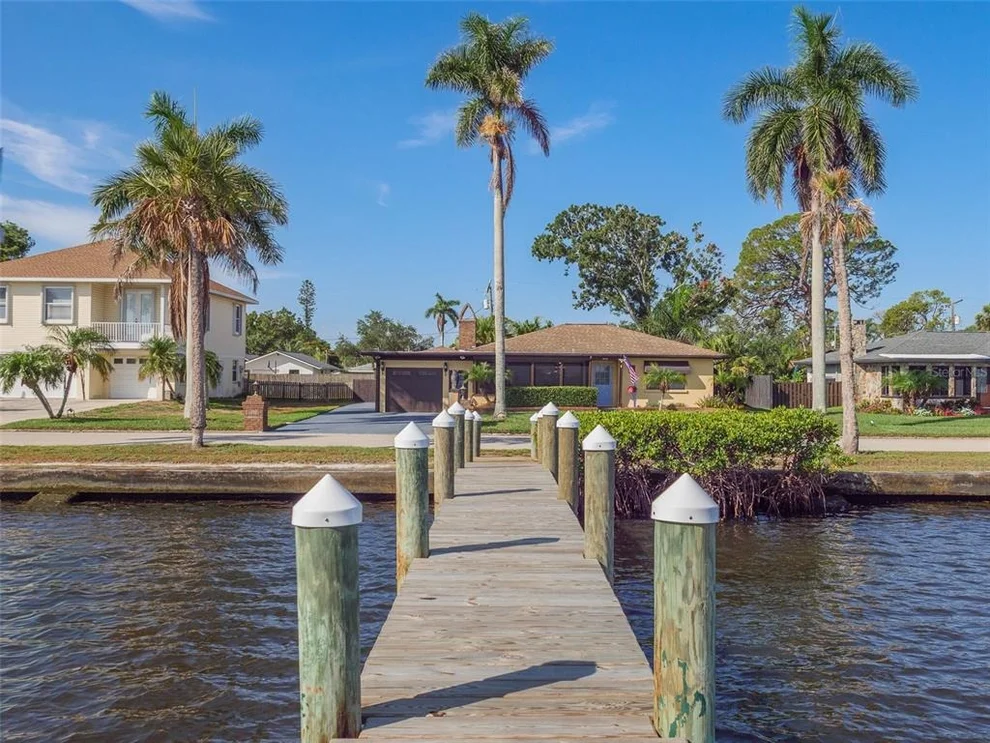 Unit for sale at 2410 RIVERSIDE DRIVE E, BRADENTON, FL 34208
