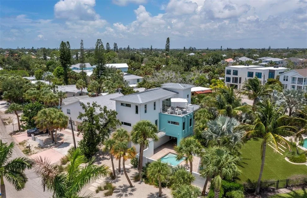Unit for sale at 471 ISLAND CIRCLE, SARASOTA, FL 34242