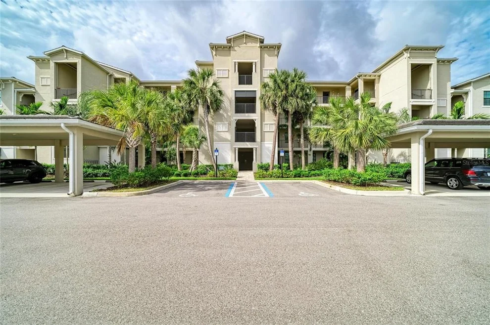 Unit for sale at 17724 GAWTHROP DRIVE, LAKEWOOD RANCH, FL 34211