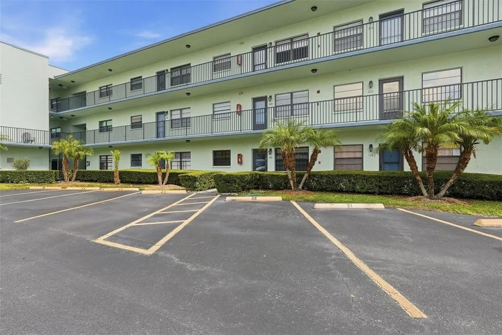 Unit for sale at 5973 TERRACE PARK DRIVE N, ST PETERSBURG, FL 33709