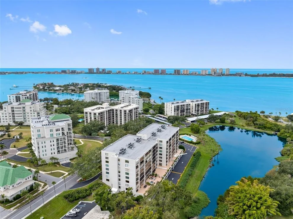 Unit for sale at 220 BELLEVIEW BOULEVARD, BELLEAIR, FL 33756