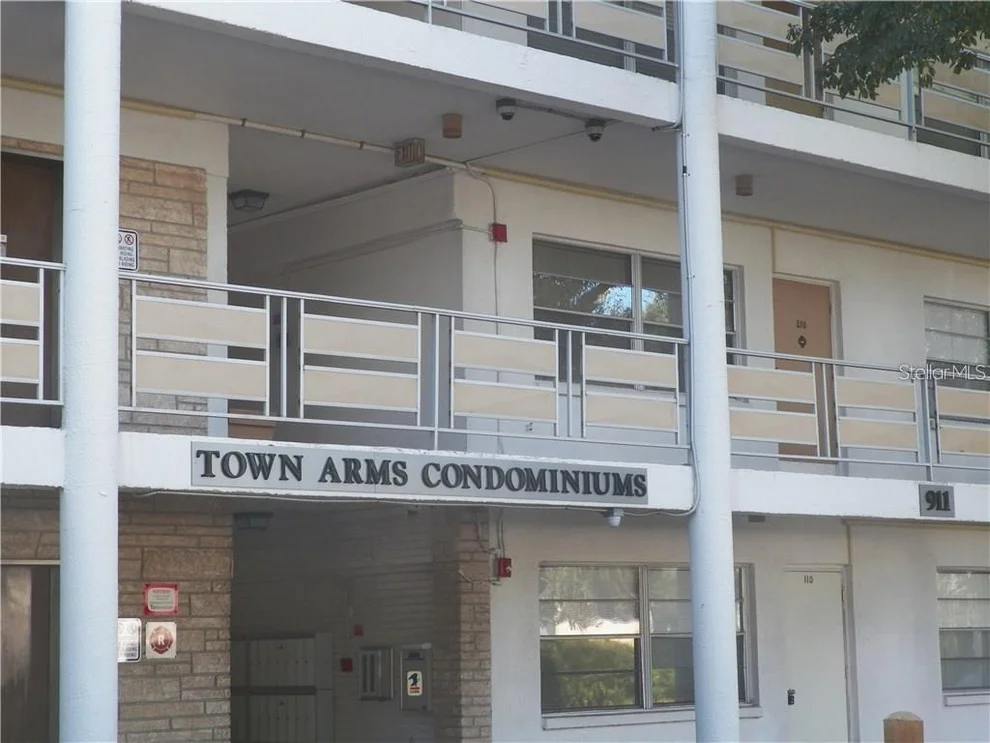 Unit for sale at 911 WASHINGTON AVENUE, LARGO, FL 33770