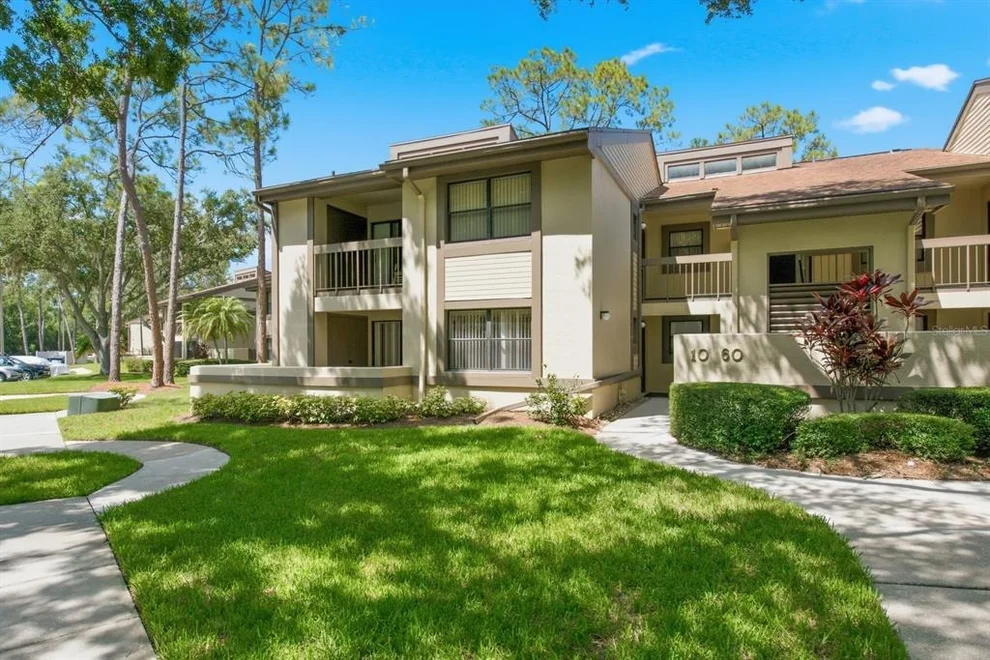 Unit for sale at 10 WOODLAKE PLACE, OLDSMAR, FL 34677