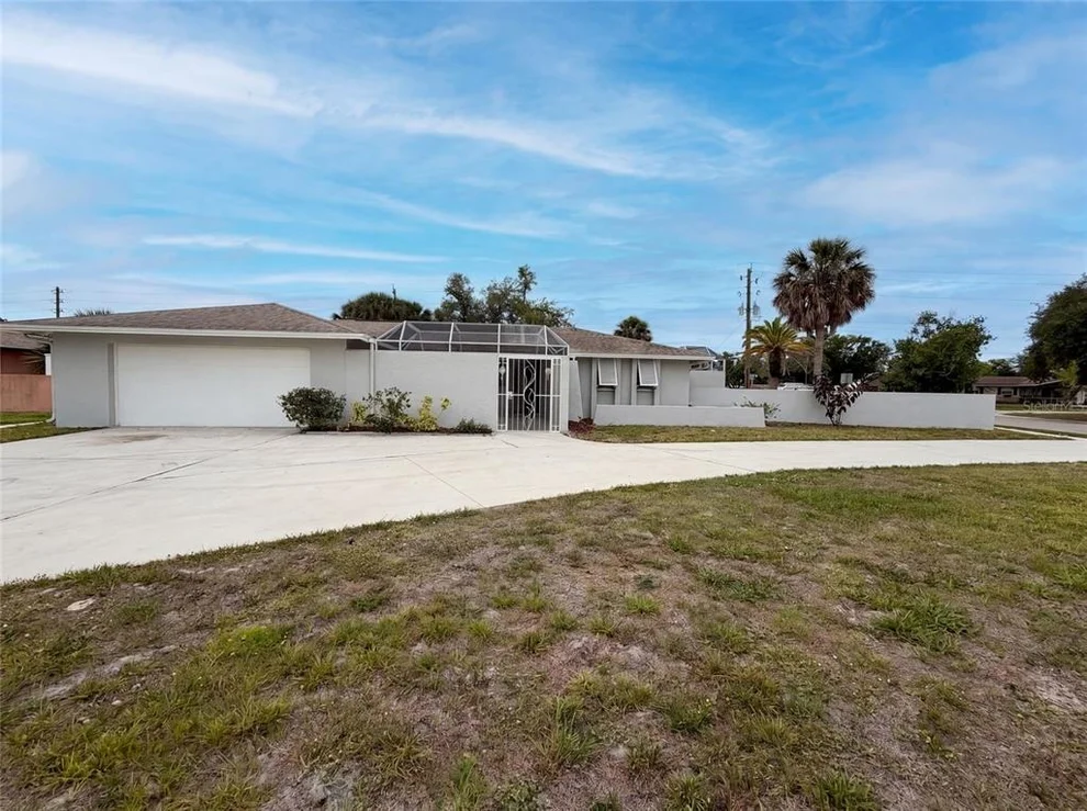 Unit for sale at 1301 LUCAYA AVENUE, VENICE, FL 34285