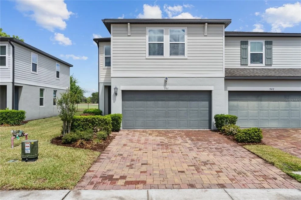 Unit for sale at 951 ROBIN HOLLY STREET, OCOEE, FL 34761