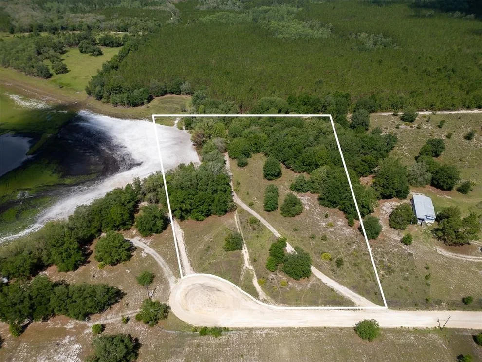 Unit for sale at SE 53 COURT, TRENTON, FL 32693