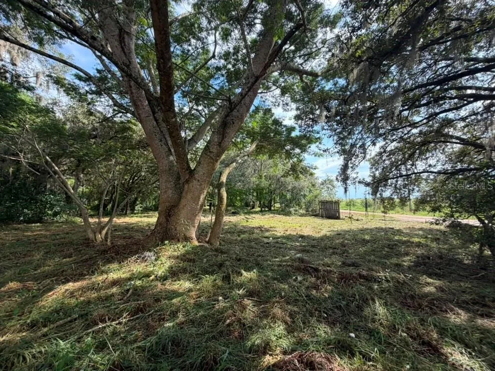 Unit for sale at 8156 DOGYARD ROAD, LAKE WALES, FL 33898