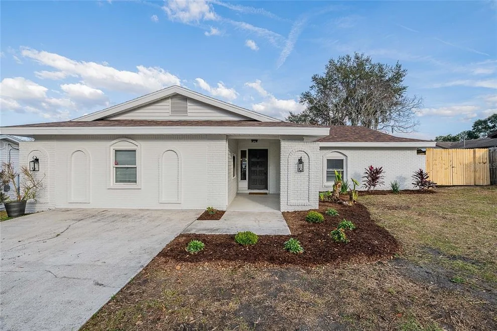 Unit for sale at 4930 SHARON AVENUE, LAKELAND, FL 33812