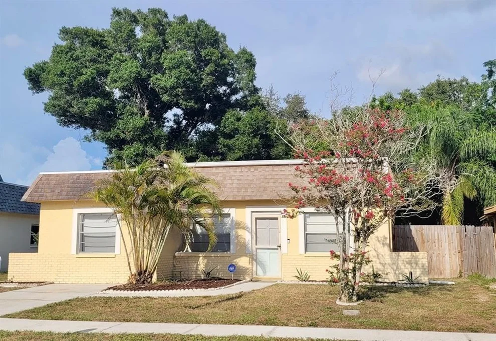 Unit for sale at 12291 MALLORY DRIVE, LARGO, FL 33774