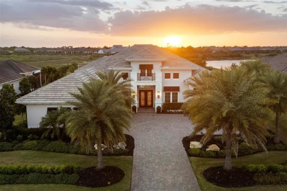 Unit for sale at 16925 CLEARLAKE AVENUE, LAKEWOOD RANCH, FL 34202