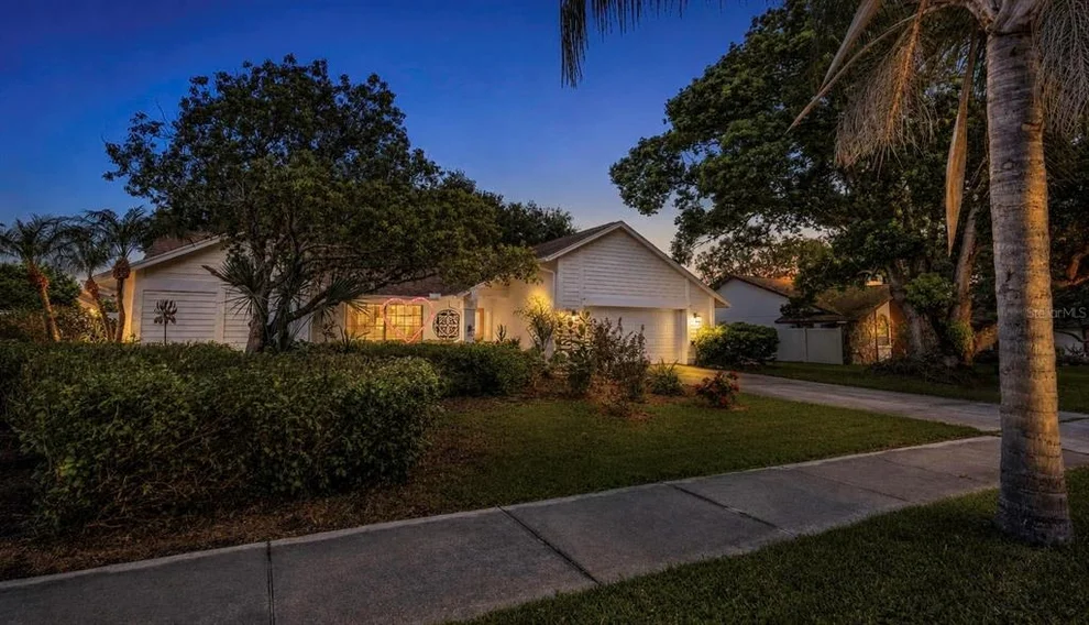 Unit for sale at 1620 COUNTRY LANE, DUNEDIN, FL 34698