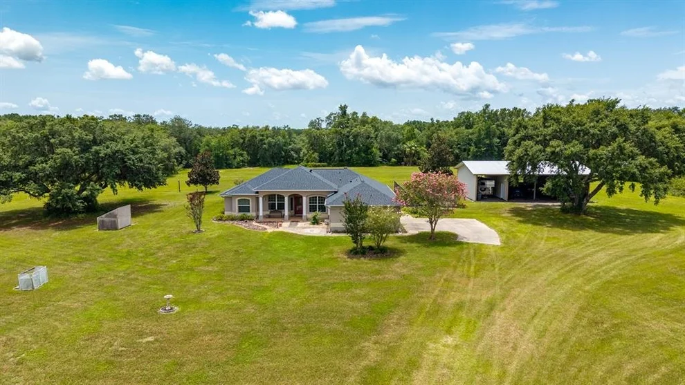 Unit for sale at 21341 HORSE RANCH ROAD, MOUNT DORA, FL 32757