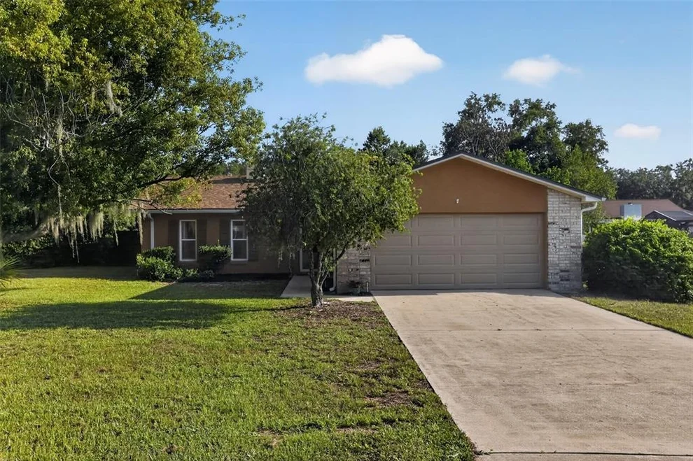 Unit for sale at 13635 BERKSHIRE COURT, GRAND ISLAND, FL 32735