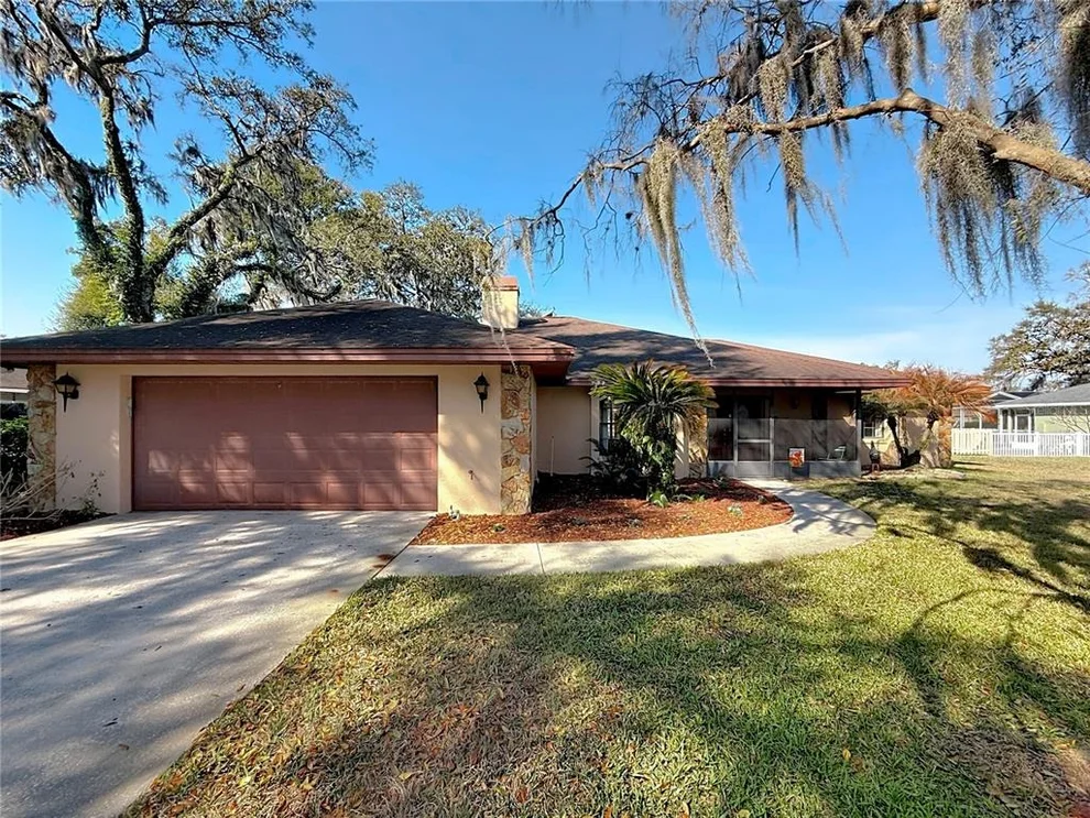 Unit for sale at 452 SUMMIT CHASE DRIVE, VALRICO, FL 33594