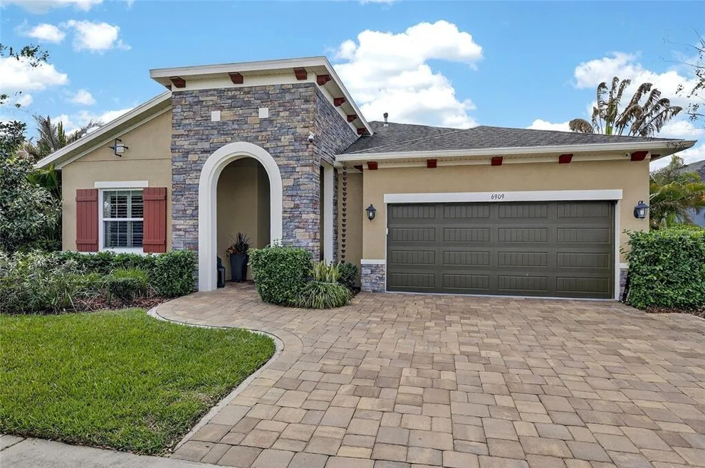 Unit for sale at 6909 CRESTPOINT DRIVE, APOLLO BEACH, FL 33572