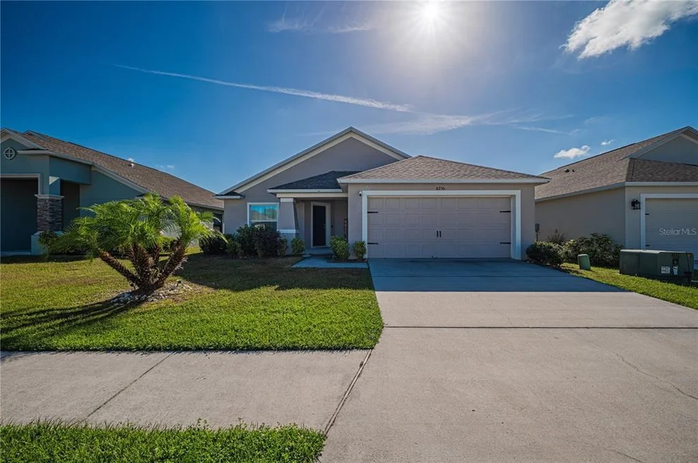 Unit for sale at 8256 CAMPBELL CROSSING CIRCLE, LAKELAND, FL 33810