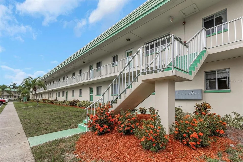 Unit for sale at 2001 GREENBRIAR BOULEVARD, CLEARWATER, FL 33763
