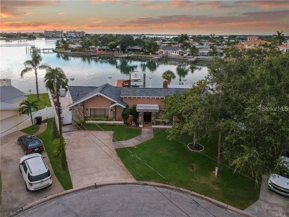 Unit for sale at 7985 4TH AVENUE S, ST PETERSBURG, FL 33707
