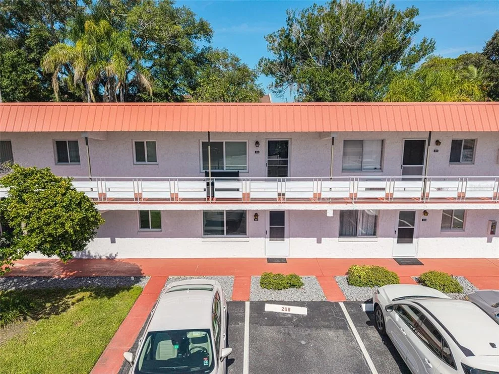 Unit for sale at 1100 MARTINIQUE DRIVE, WINTER HAVEN, FL 33884