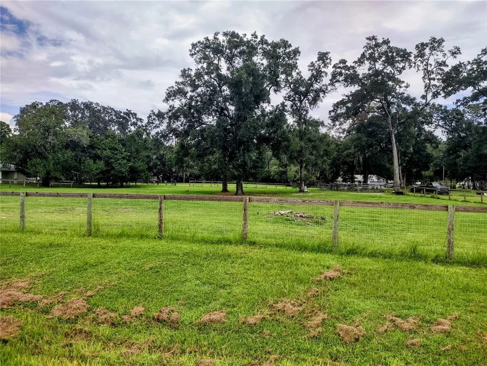 Photo of 27 Williston Arms Circle, Williston, FL 32696