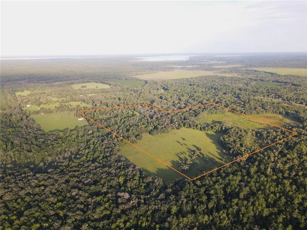Unit for sale at 11816 SE COUNTY ROAD 234, MICANOPY, FL 32667