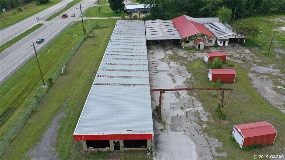 Unit for sale at 12688 S Hwy 301 S, Hampton, FL 32044