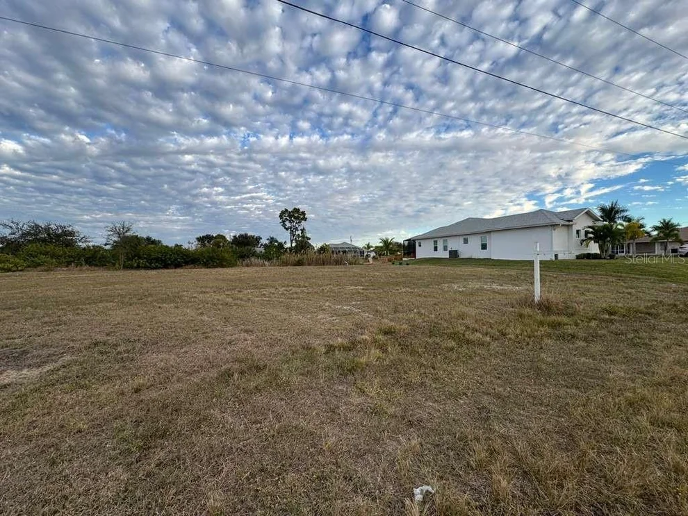 Unit for sale at 1905 NE 18TH PLACE, CAPE CORAL, FL 33909