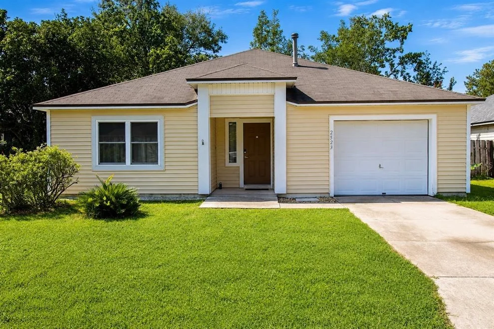 Unit for sale at 2523 NW 38 PLACE, GAINESVILLE, FL 32605