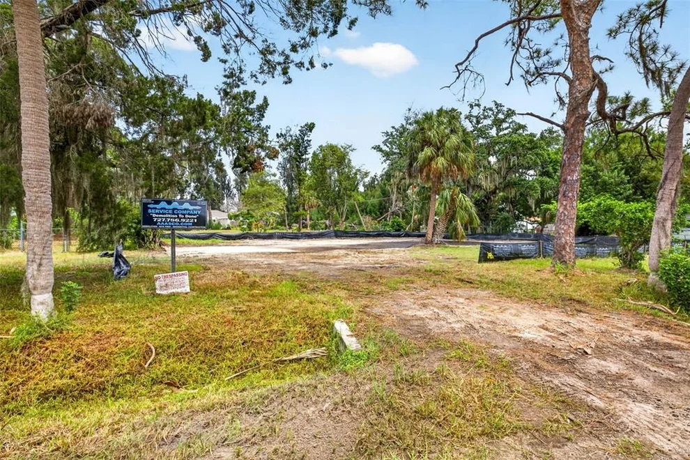 Unit for sale at 409 1ST AVENUE NW, RUSKIN, FL 33570